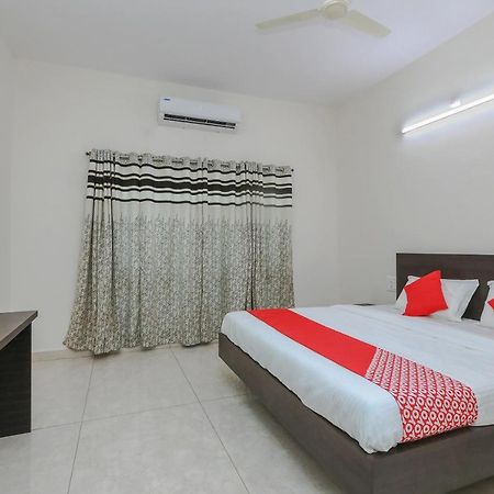 Oyo 22211 Shree Ankanatheshwara Residency Hotel Nanjangud Eksteriør billede