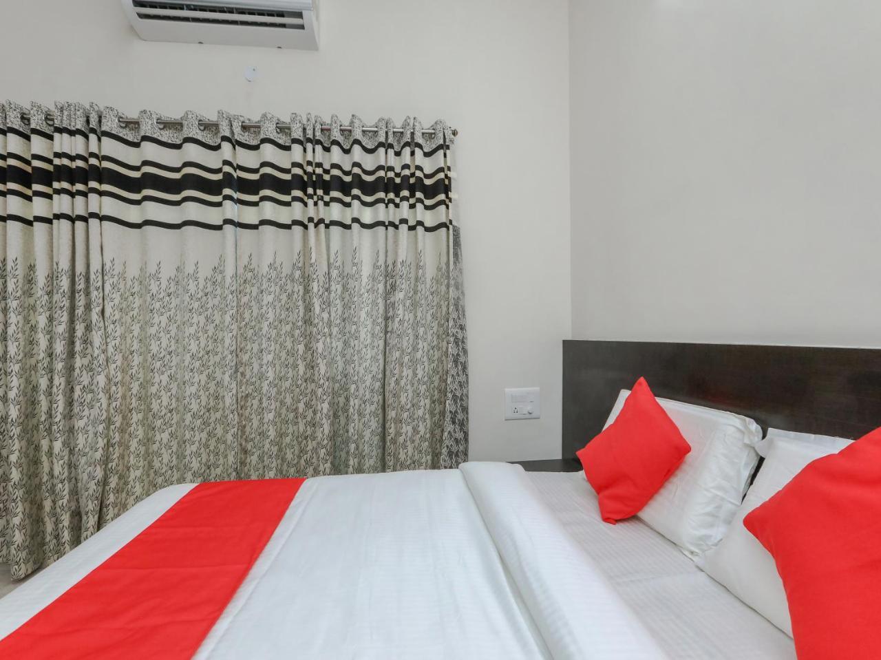Oyo 22211 Shree Ankanatheshwara Residency Hotel Nanjangud Eksteriør billede