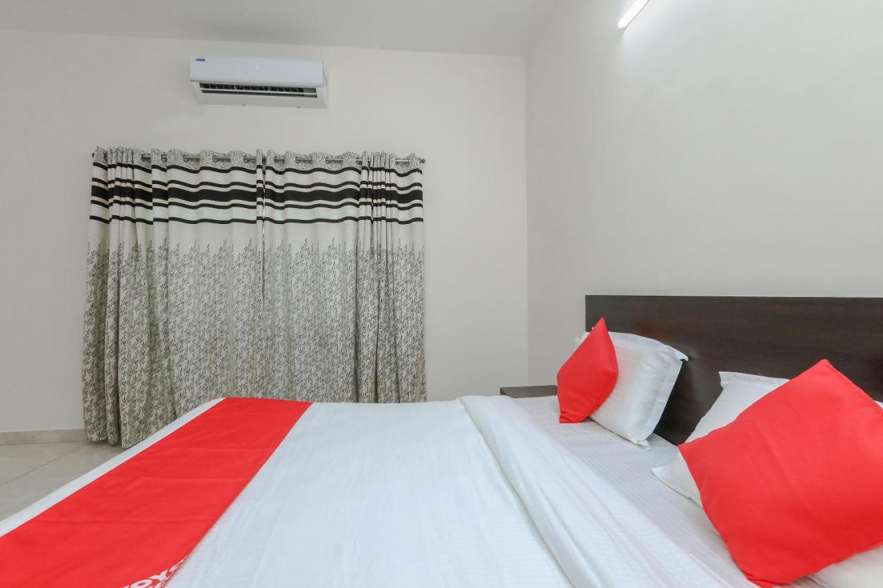 Oyo 22211 Shree Ankanatheshwara Residency Hotel Nanjangud Eksteriør billede